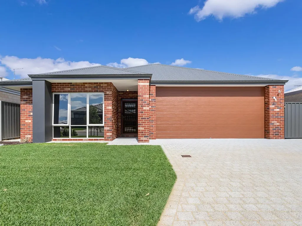 Byford 4 Bedroom Perfect Family Home with Quad Garage
