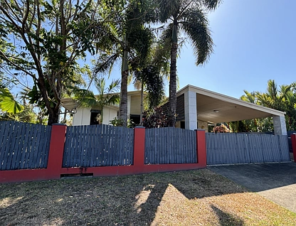 25 Collinson Street, Westcourt, Cairns, 4 कमरे, 3 बाथरूम, House
