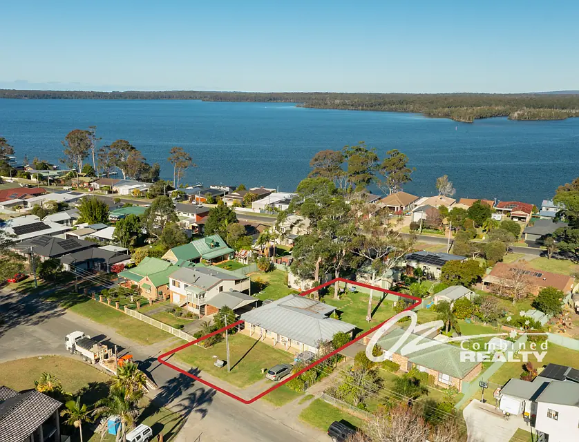 84 Tallyan Point Road, Basin View, NSW 2540, 4 Kuwarto, 1 Banyo, House