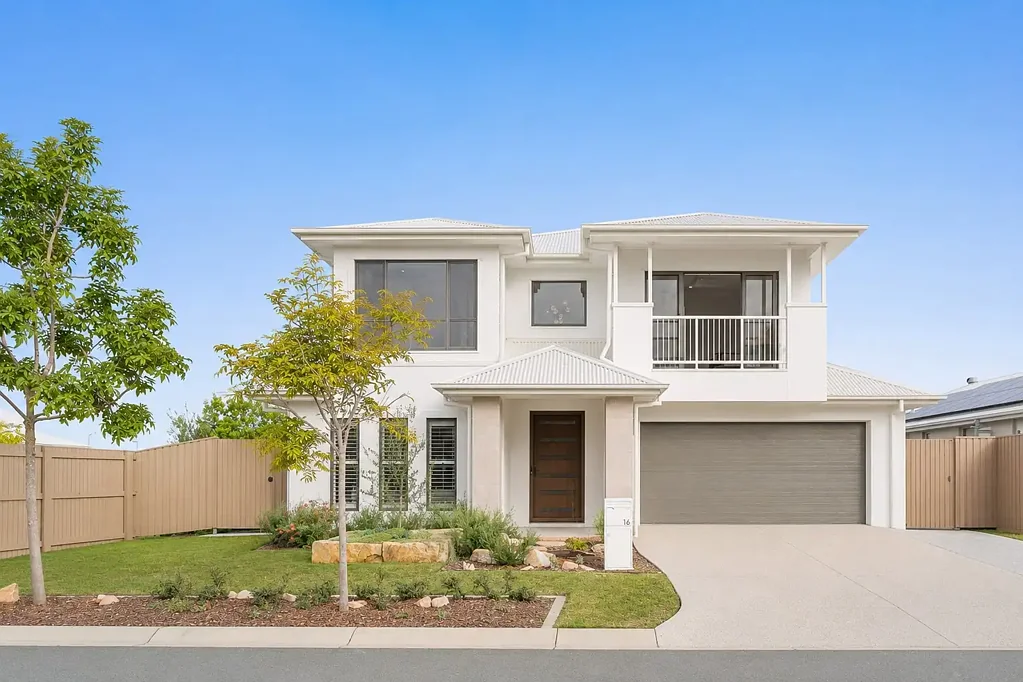 Nirimba 5 Slaapkamer An Exceptional Family Home Designed Without Compromise