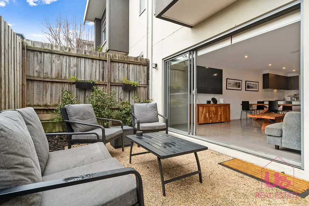 Frankston 3ਬੈੱਡਰੂਮ It's all about convenience, plus it's in the Frankston High School Zone.