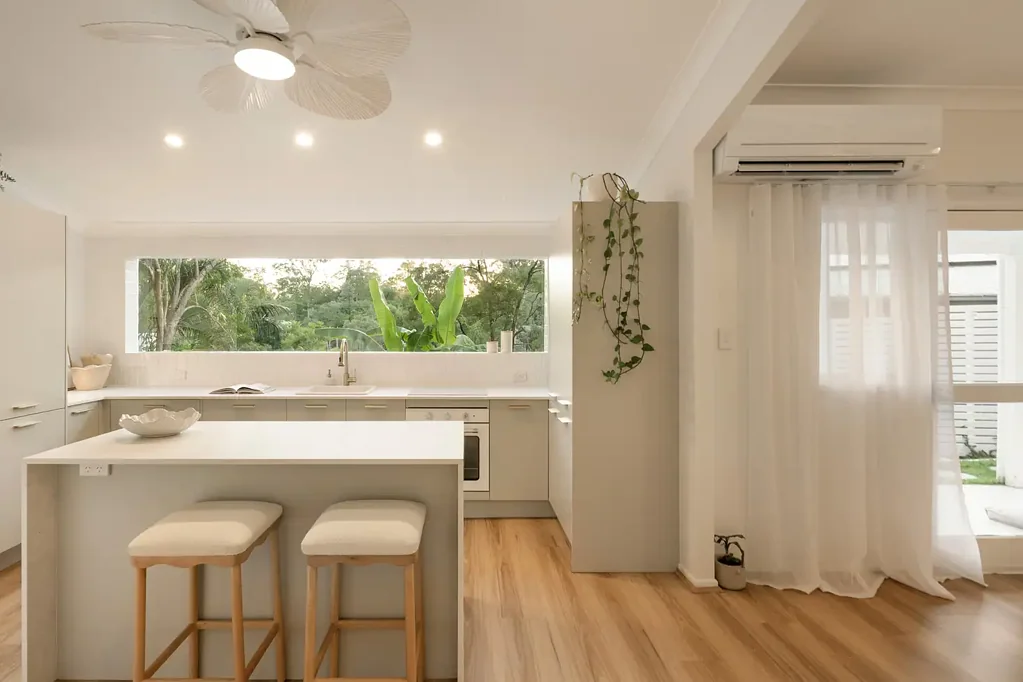 Chapel Hill 3غرفة نوم A Rare, Extensively Renovated Sanctuary