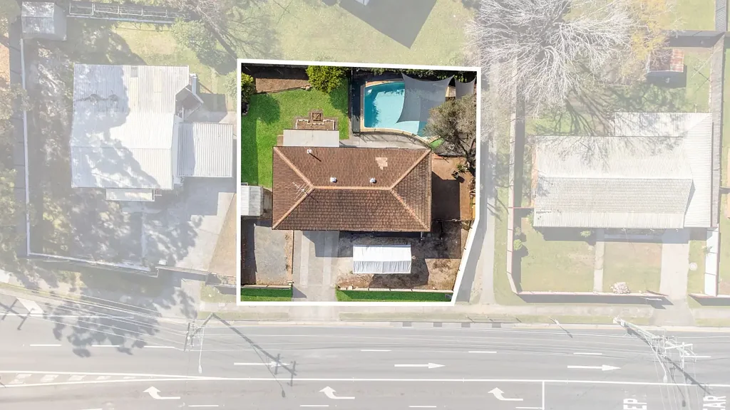 Slacks Creek 3침실 PRIME LOCATION WITH POOL AND SIDE ACCESS.....