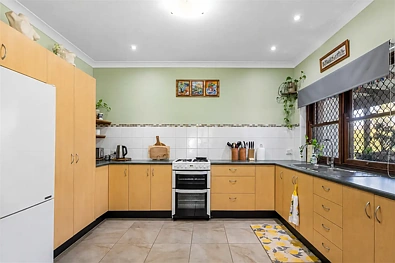 रसोईघर - 9 TAMARIN DR, MAPLETON QLD 4560