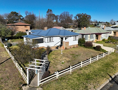 9 Clarke Street, Glen Innes, NSW 2370, 3房, 1浴, House