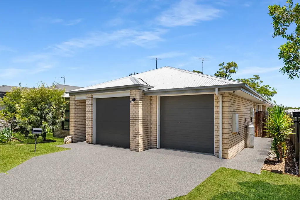 10 Chandon Court, Hillcrest, QLD 4118