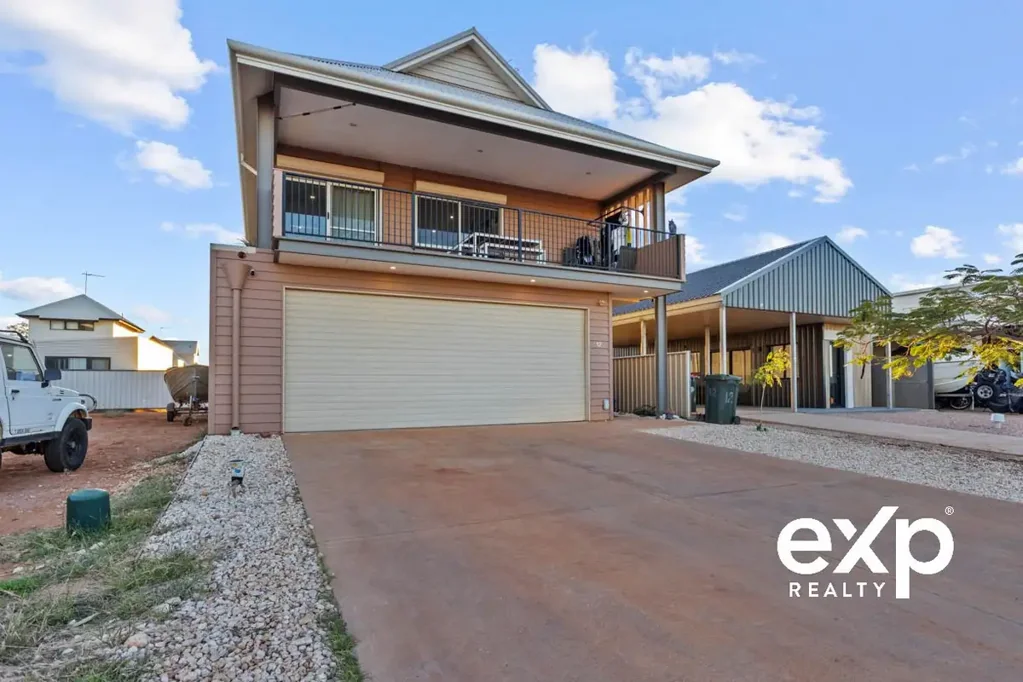 Exmouth 3 Bedroom 3 x 3 Marina Living!