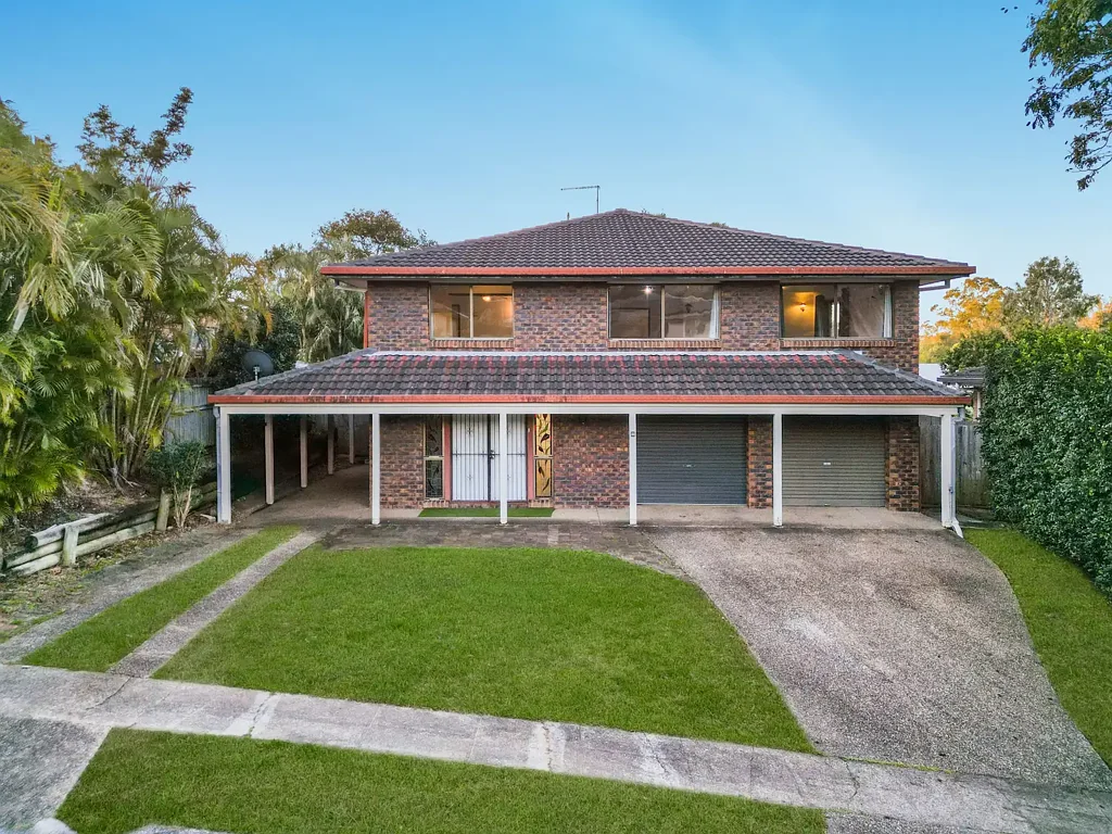 6 Redleaf Street, Mansfield, QLD 4122