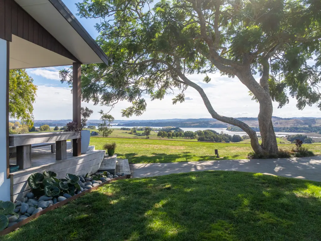 Raglan The ultimate farming lifestyle package