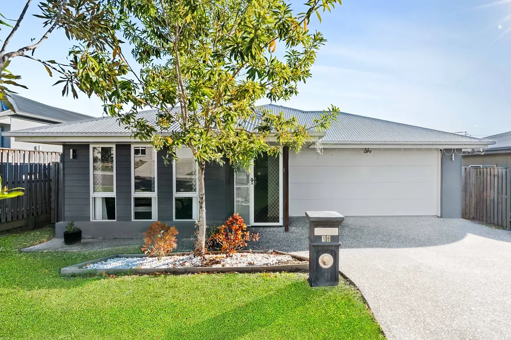 Augustine Heights 4房  Spacious Family Living in a Prime Location!!