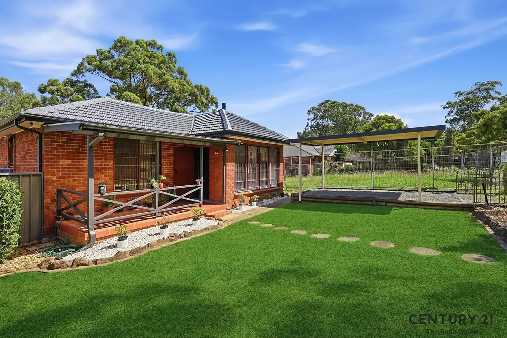 Seven Hills 3બેડરૂમ Move Straight In - Renovated Brick Home With Granny Flat Potential (STCA)