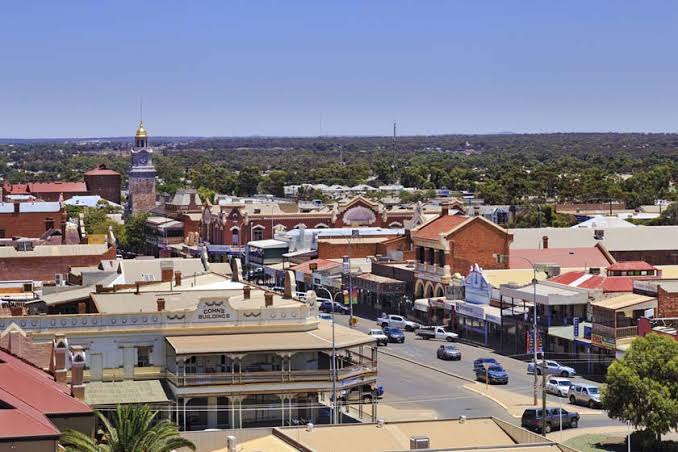 11天卖掉一套房、三到六份报价抢盘：Kalgoorlie-Boulder为何逆势冒头？