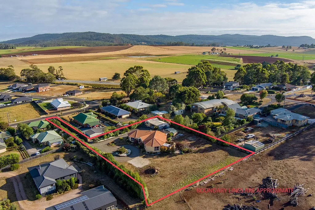 11 Gleadow Street, Deloraine, TAS 7304