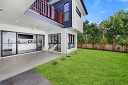 7 Round Bush Crescent, Maroochydore