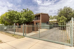 2/9 Sturt Terrace, East Side