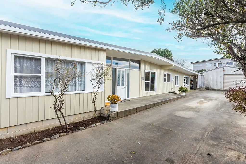 23 Walton Road, Paraparaumu Beach, Kapiti Coast, Wellington