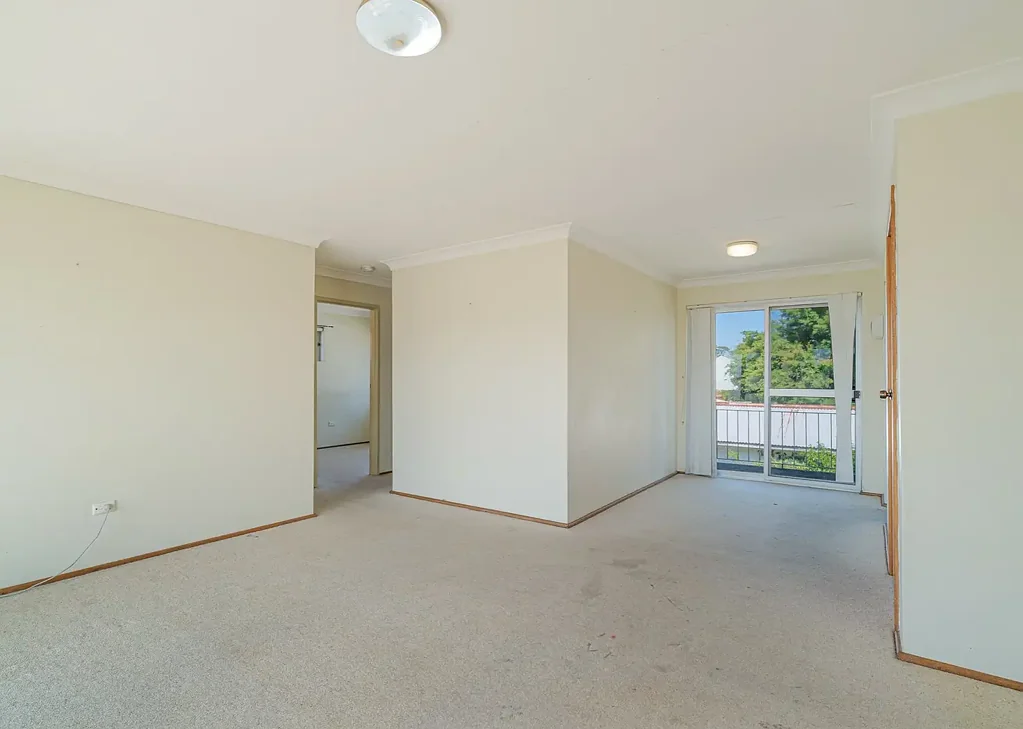 Low Maintenance Living Close to Town