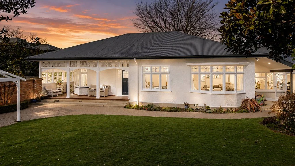 Rangiora 3 Slaapkamer Character, Charm and Timeless Elegance