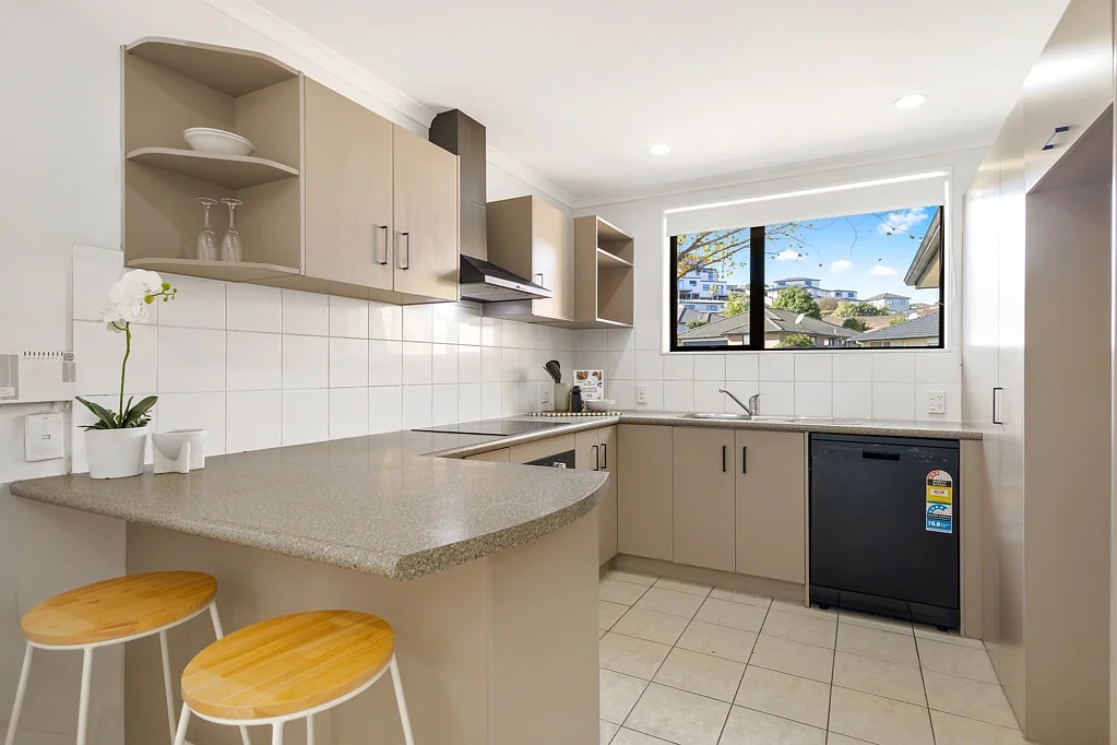 Papakura 4कमरा Family Ready | Set Date Sale Friday 19th, 4pm