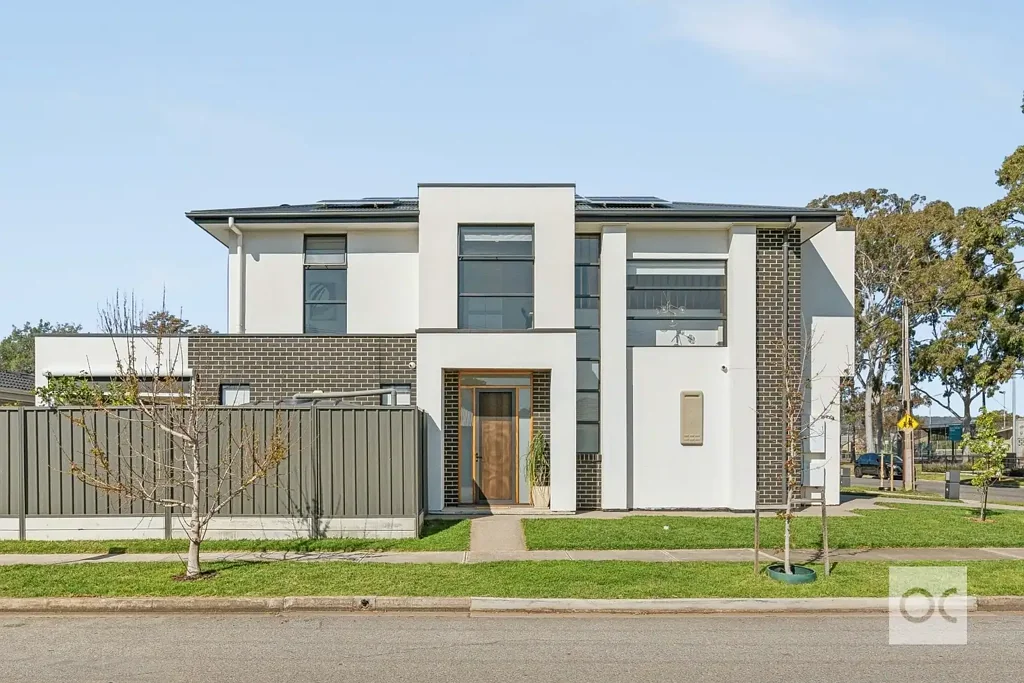 27 Sandison Avenue, Park Holme, SA 5043