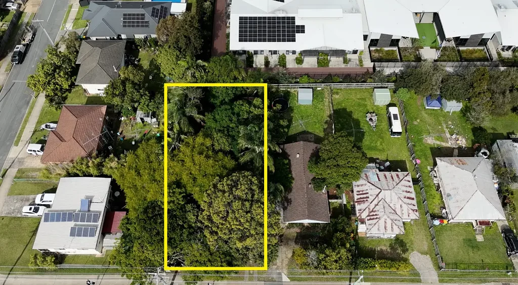 Strathpine 3部屋 Knockdown/Development/Renovation opportunity in a Great Location!