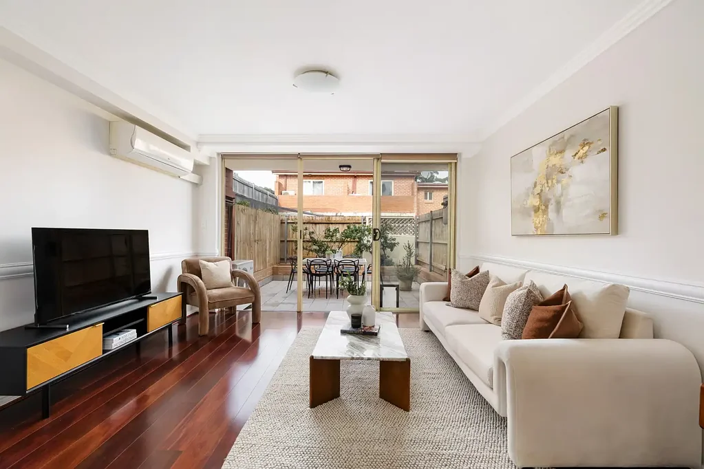 Ashfield 2Zimmer Refined townhouse with great sense of privacy