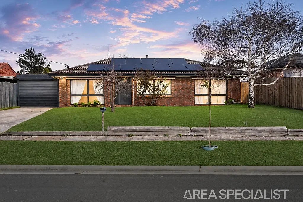 Carrum Downs 3 Bedroom The Brief: Renovate, Land Bank or Develop (S.T.C.A.)