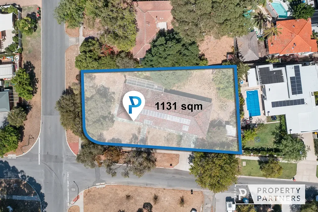 Wembley Downs 6ห้องนอน MASSIVE CORNER LANDHOLDING WITH DEVELOPMENT & RENOVATION POTENTIAL