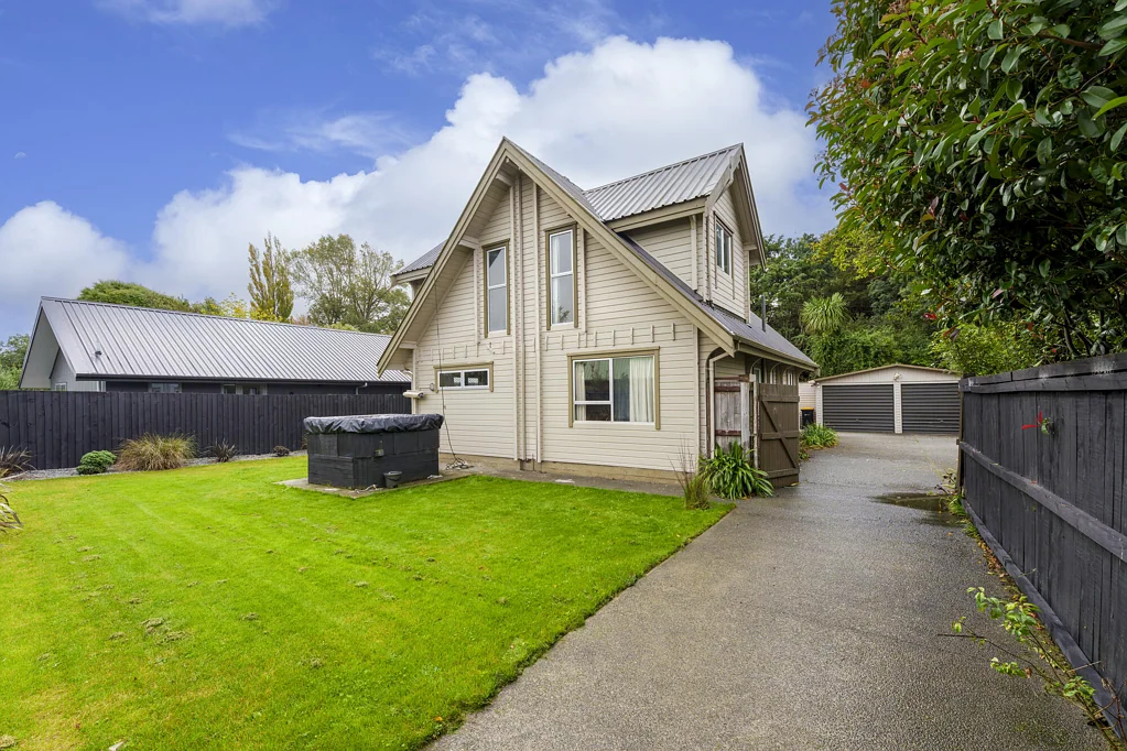 Rangiora 3Phòng ngủ Sunny Three Bedroom Home