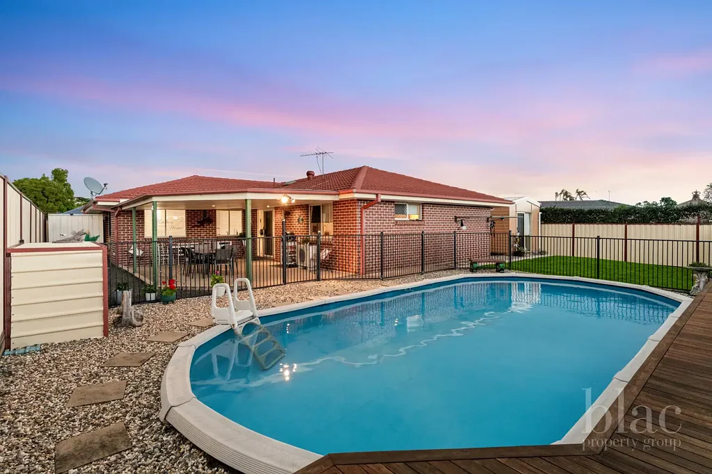 9 Blue Mountain Crescent, Warner, QLD 4500