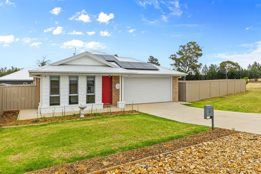 3 William Kelly Drive, Coolamon, NSW 2701