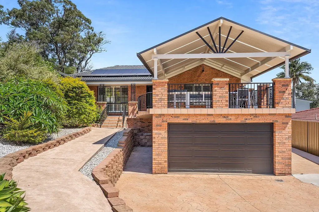 24 Clarence Court, Berkeley, NSW 2506