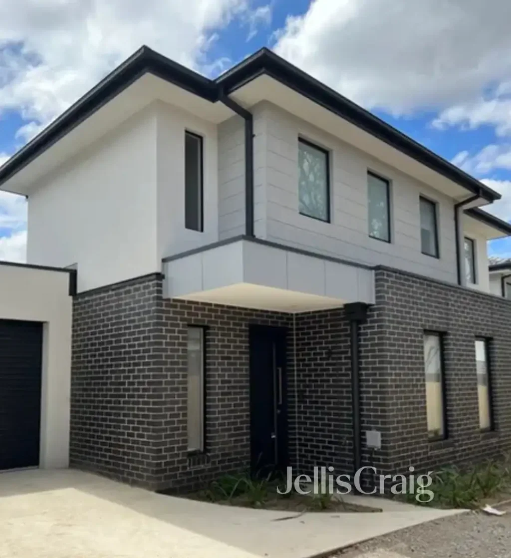 Modern, Low-Maintenance Living in the Heart of Rosanna