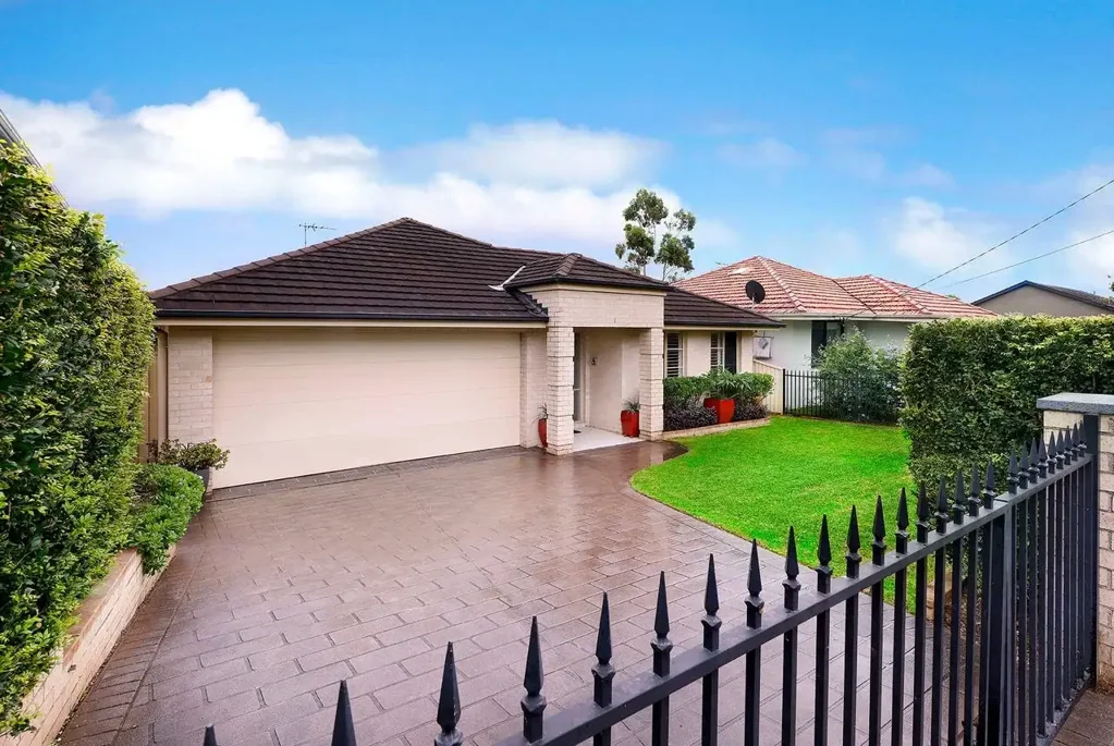 525 Port Hacking Road, Caringbah South, NSW 2229
