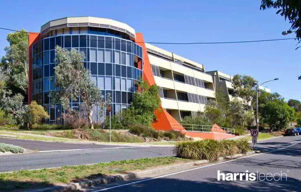 Greensborough 1Moenga Spacious, Stylish & Surprisingly Versatile