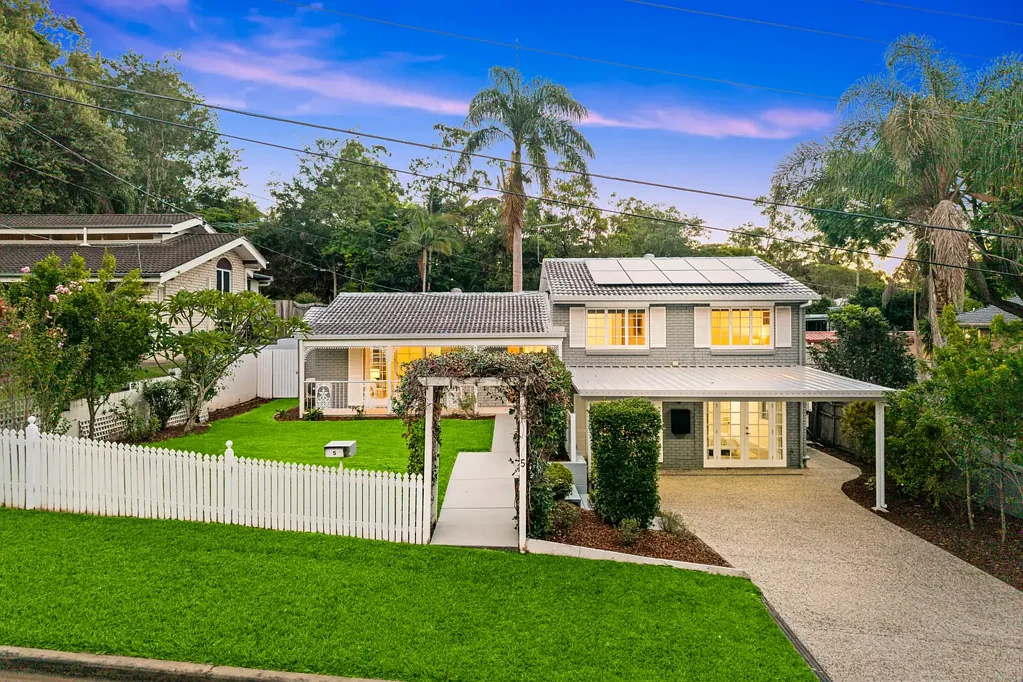 5 Stardust Street, Kenmore, QLD 4069
