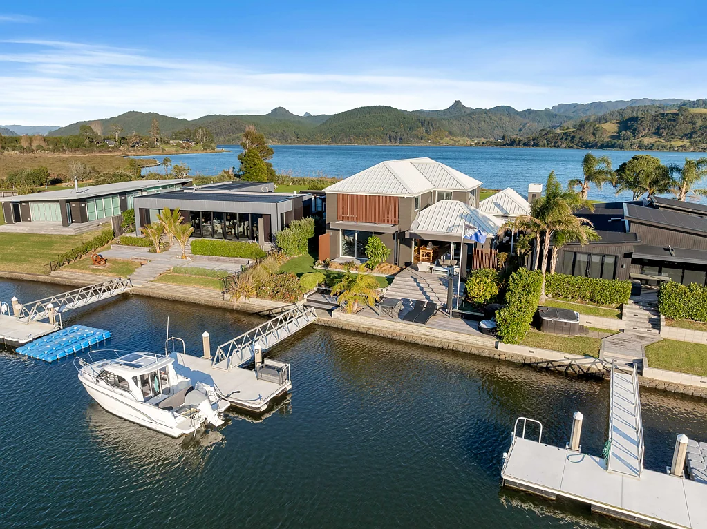 140 Waterways Parade, Pauanui, Thames, Waikato