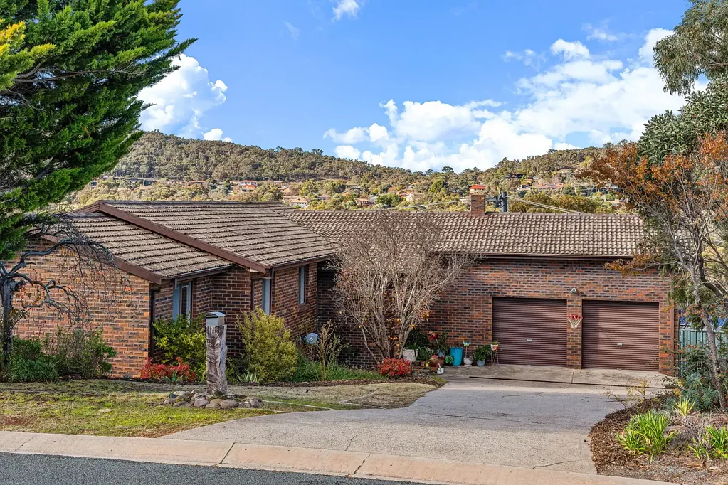 17 Wray Place, Gowrie, ACT 2904