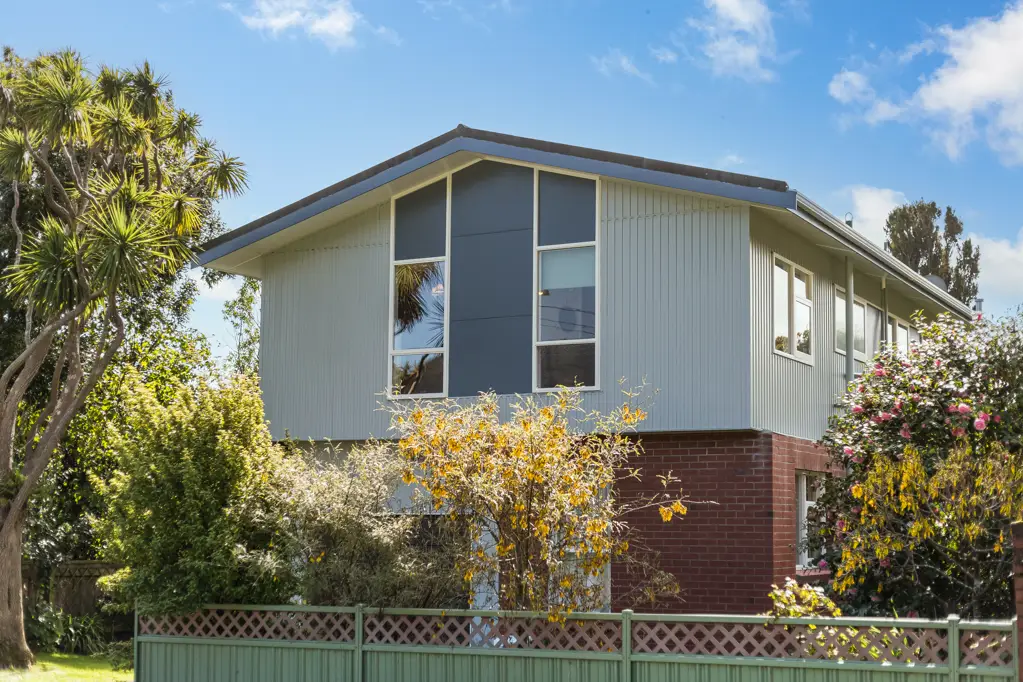 20 Puriri Street, Eastbourne, Lower Hutt, Wellington