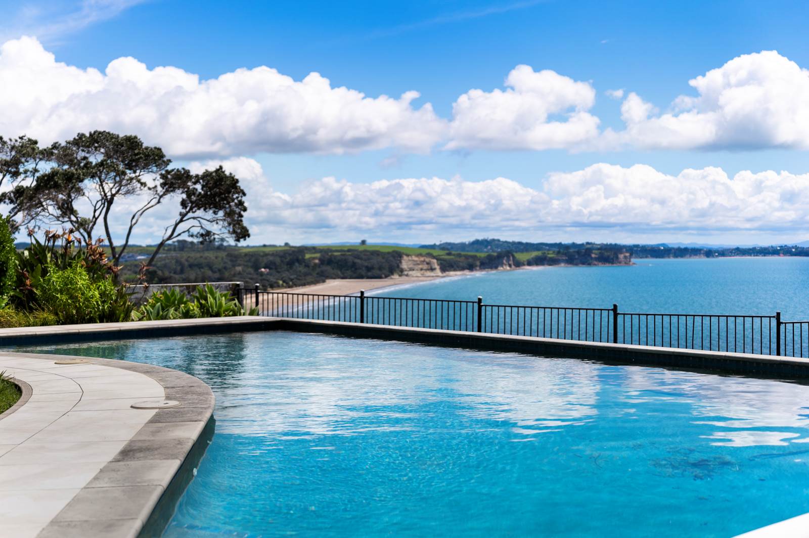 34 Cliff Road, Torbay, Auckland - North Shore, 6 chambres, 0 salles de bain, House