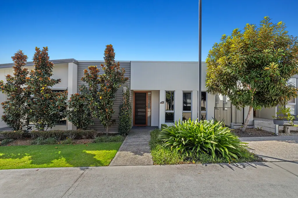 Upper Coomera 2房  Spacious and Bright- Your Dream Home Awaits!
