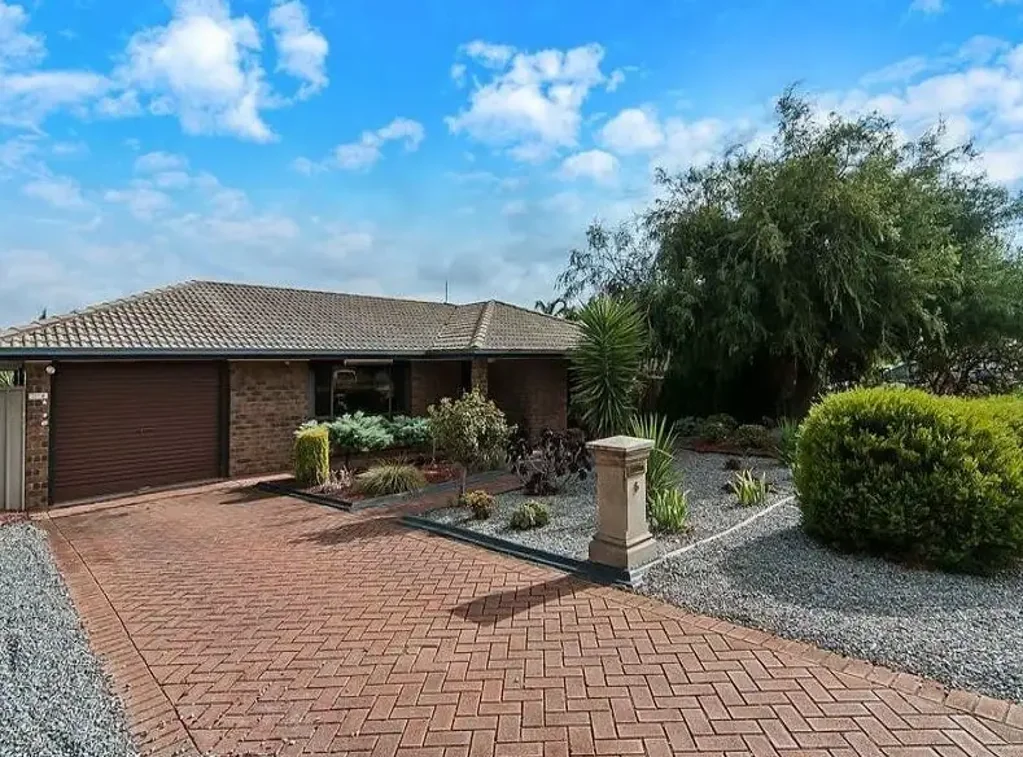 Craigmore 4Moenga SPACIOUS 4 BEDROOM FAMILY HOME!