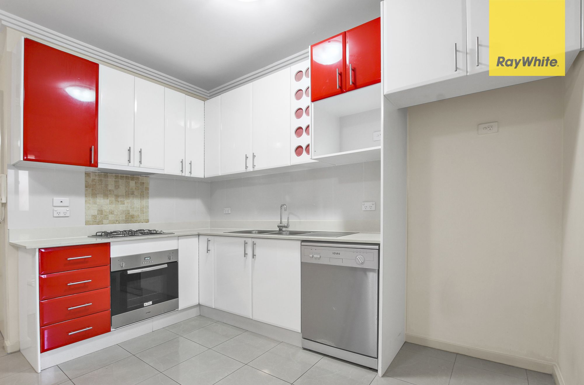 UNIT 17 38-42 WYNYARD ST, GUILDFORD NSW 2161, 0 phòng ngủ, 0 phòng tắm, Townhouse