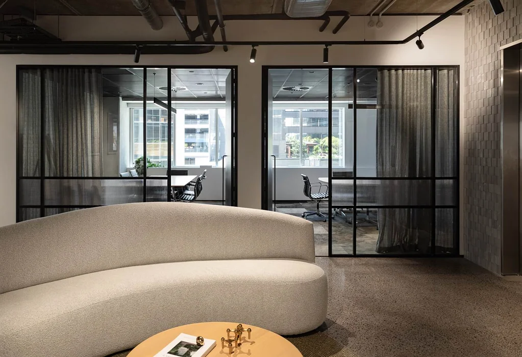 Auckland Central CORPORATE MODERN OFFICE - AVAILABLE NOW