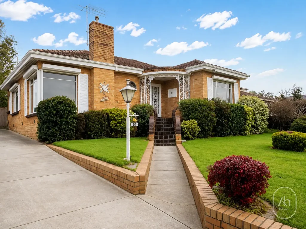 Comfortable 3-Bedroom Family Home in Prime Balwyn North Location