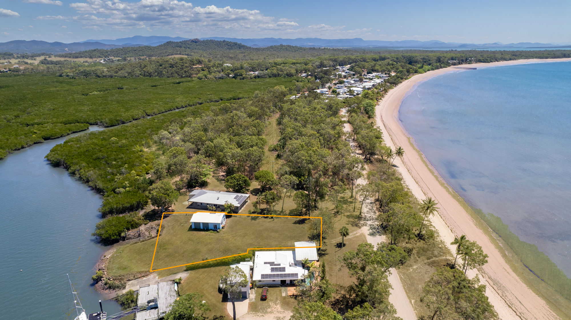 86 STURMAS RD, YALBOROO QLD 4741, 0房, 0浴, House