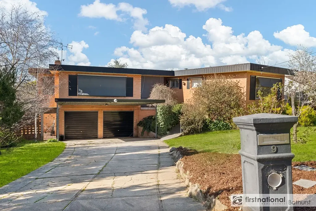 9 McKell Street, West Bathurst, NSW 2795