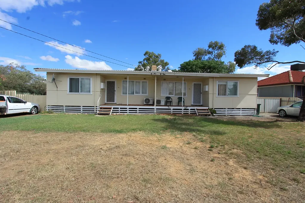 Merredin 6房  Great Investment Opportunity – Duplex on 988m² Block!