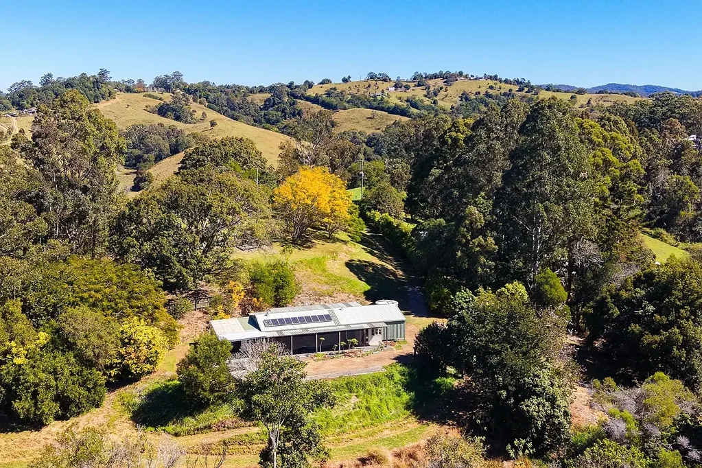 Black Mountain  PRIVACY WITH HINTERLAND VIEWS