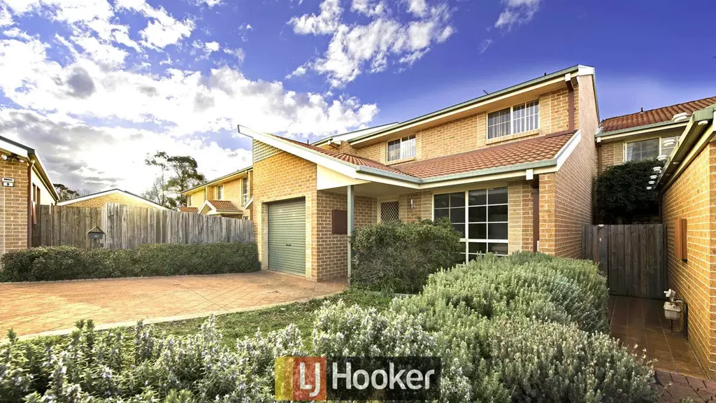 Beautiful Two Storey Townhouse